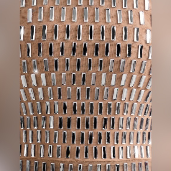 Embellished bandeau and skirt set - Picture 6 of 11